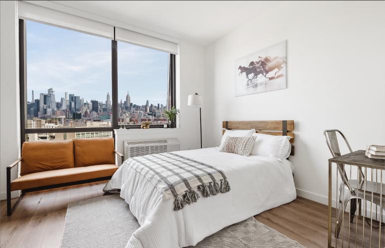 9 Homestead Place, Jersey City, NJ - 2,150 USD/ month