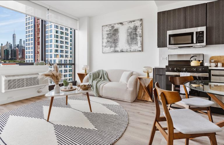 9 Homestead Place, Jersey City, NJ - 2,600 USD/ month