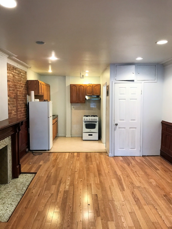 99 Macon Street, #1