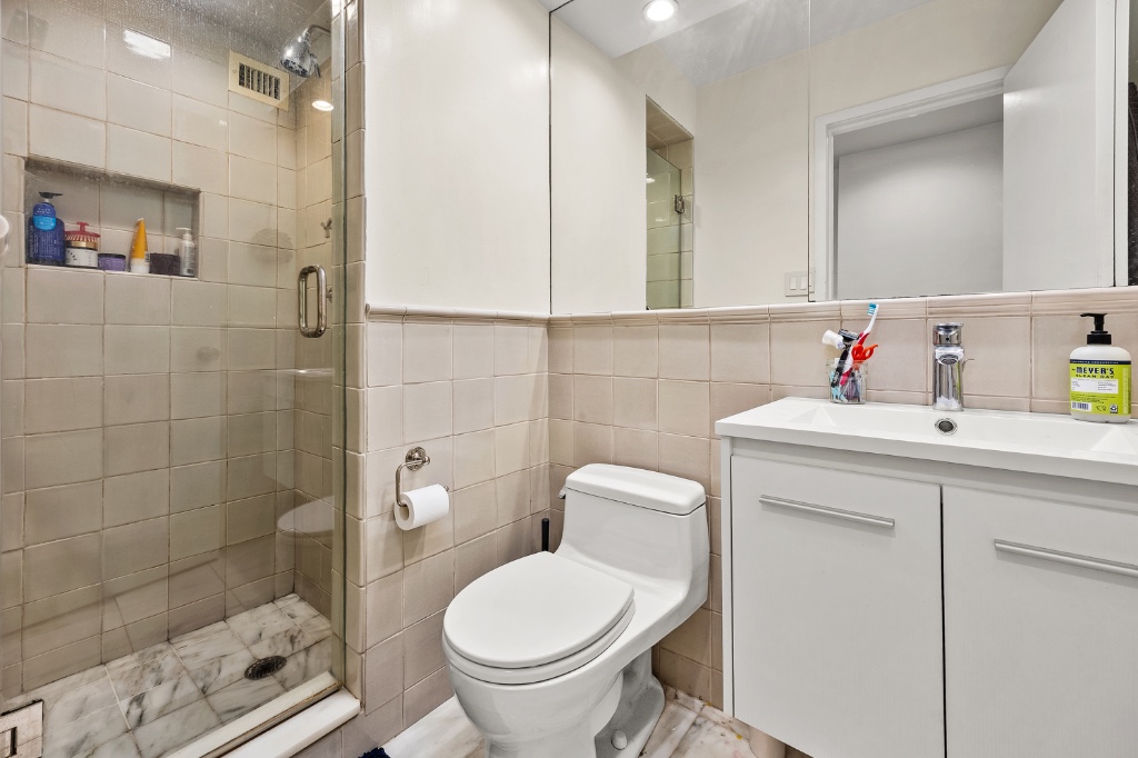 175 East 74th Street 12C Upper East Side New York NY 10021