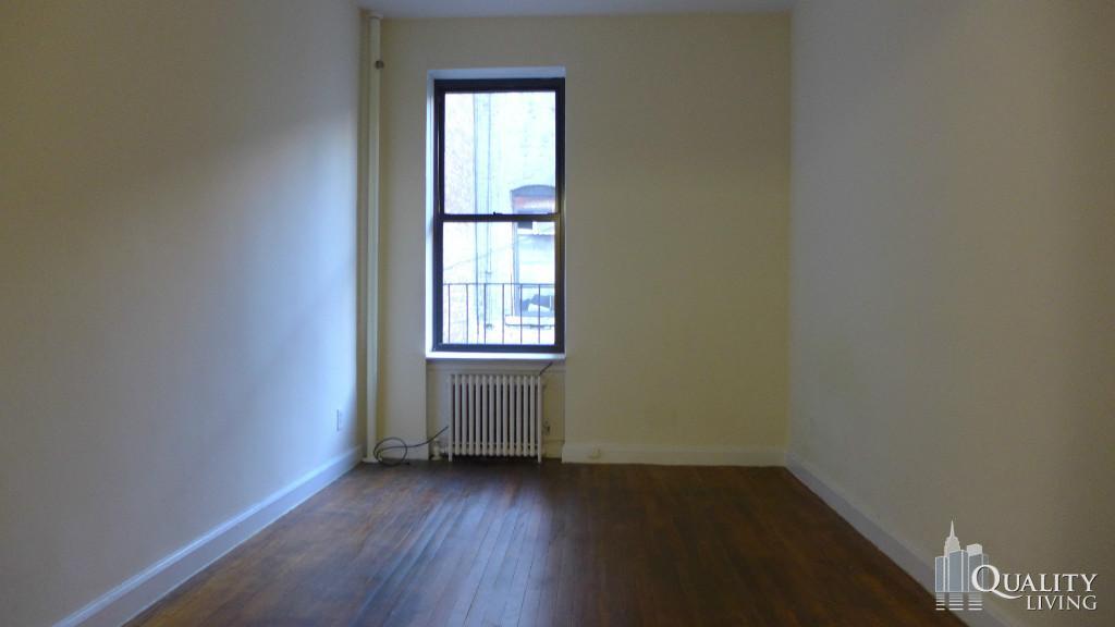 Studio Apartment in Midtown West