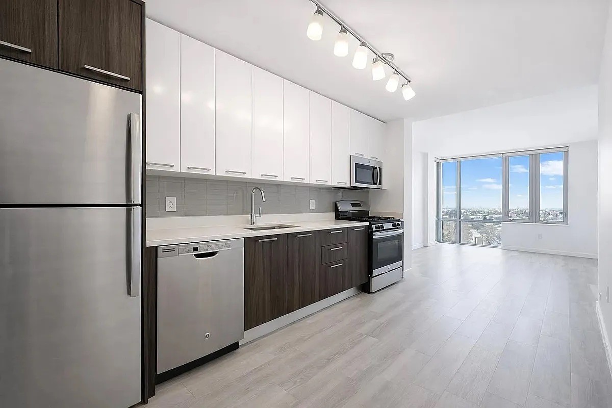 1524 Sheepshead Bay Road 18J Sheepshead Bay Brooklyn NY 11235