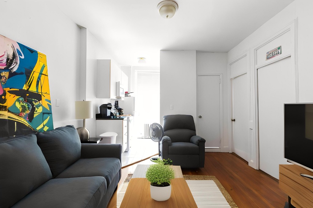 149 Sullivan Street 4B Soho New York NY 10012
