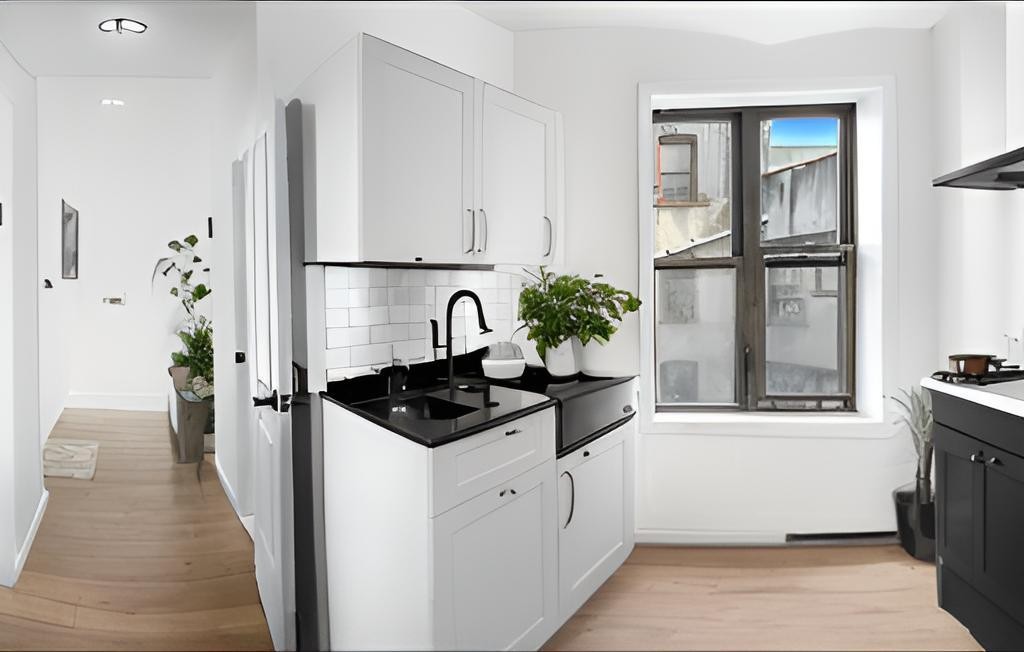 177 Thompson Street 25 Greenwich Village New York NY 10012