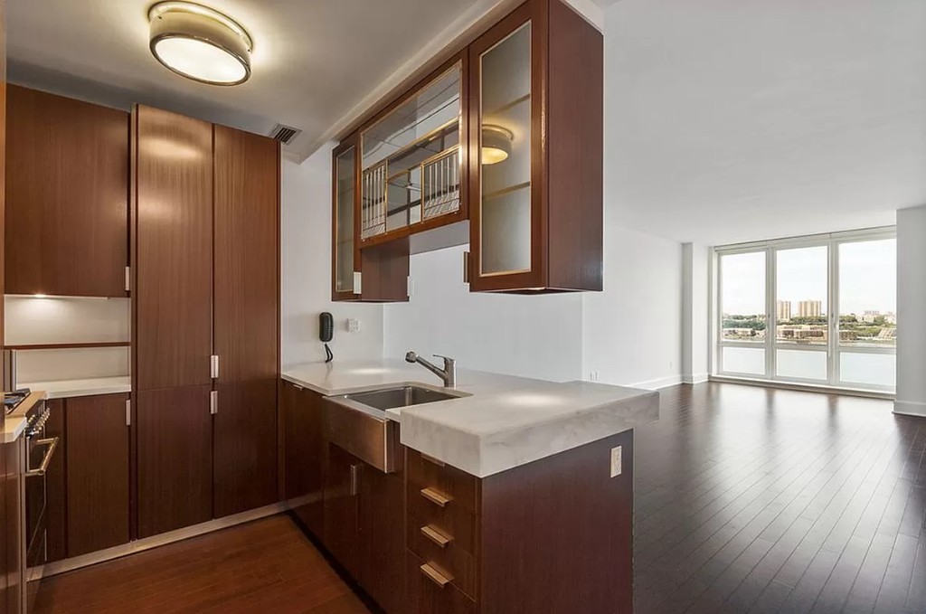 60 Riverside Blvd. 1707 Lincoln Square New York NY 10069