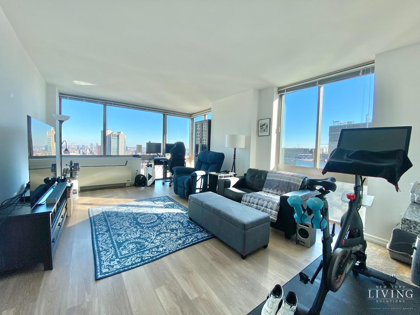 2 Gold Street, #4710