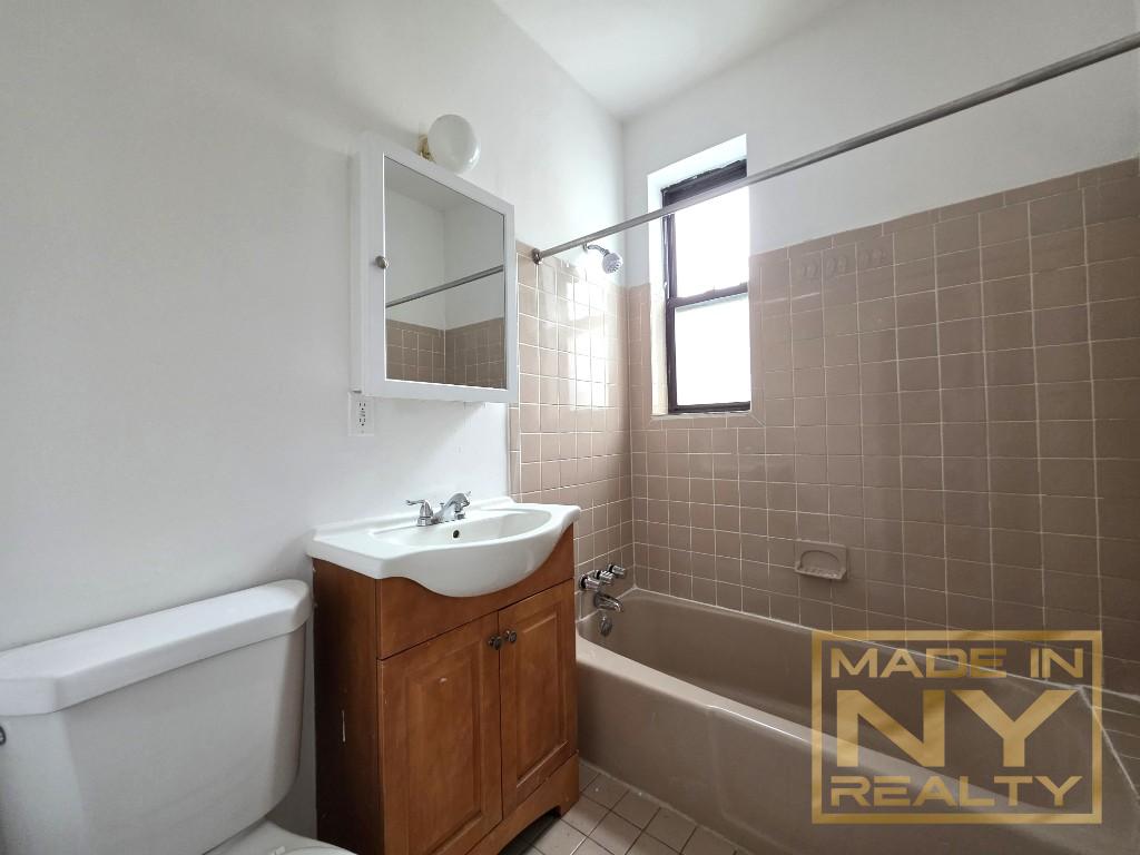 36-20 168th Street Murray Hill Queens NY 11358