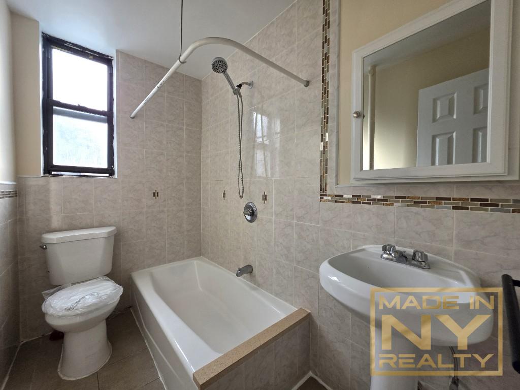36-20 168th Street Murray Hill Queens NY 11358