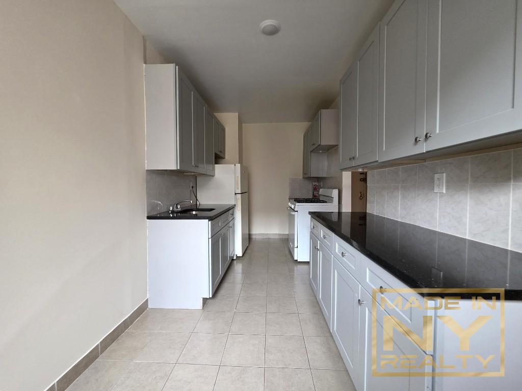 36-20 168th Street Murray Hill Queens NY 11358