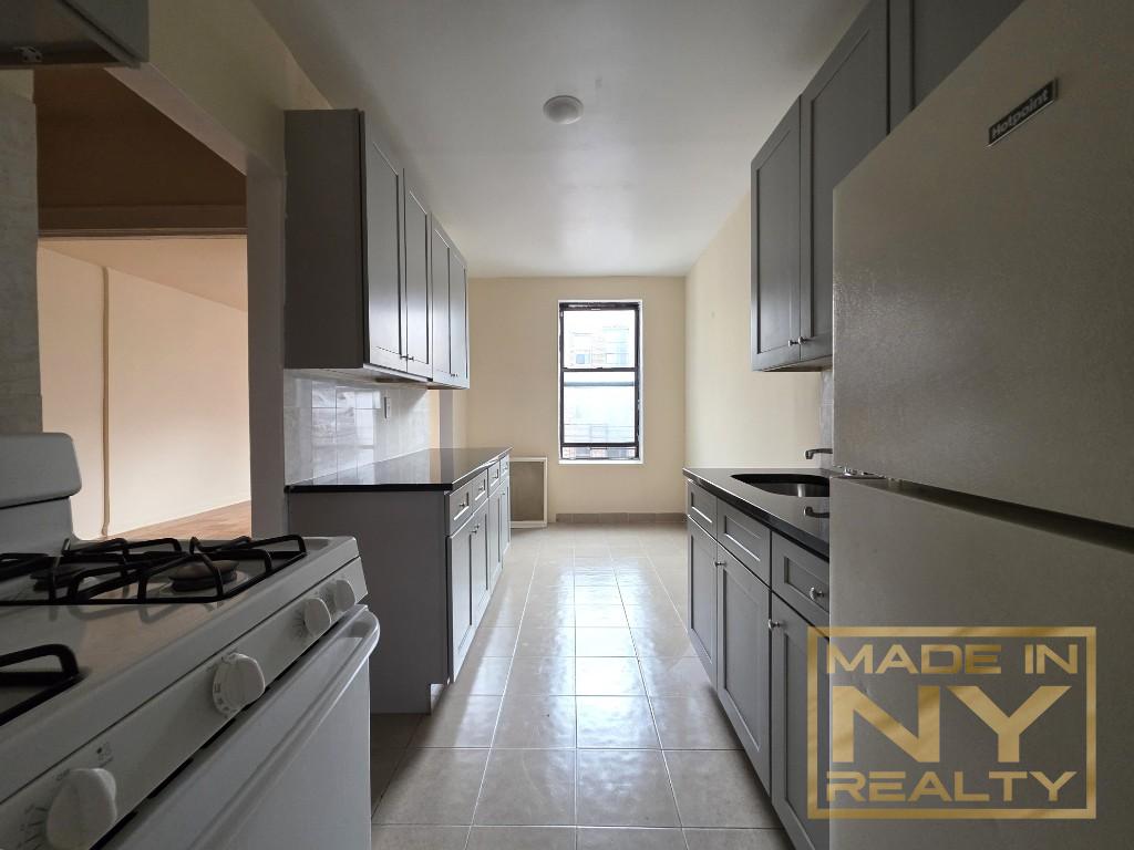 36-20 168th Street Murray Hill Queens NY 11358