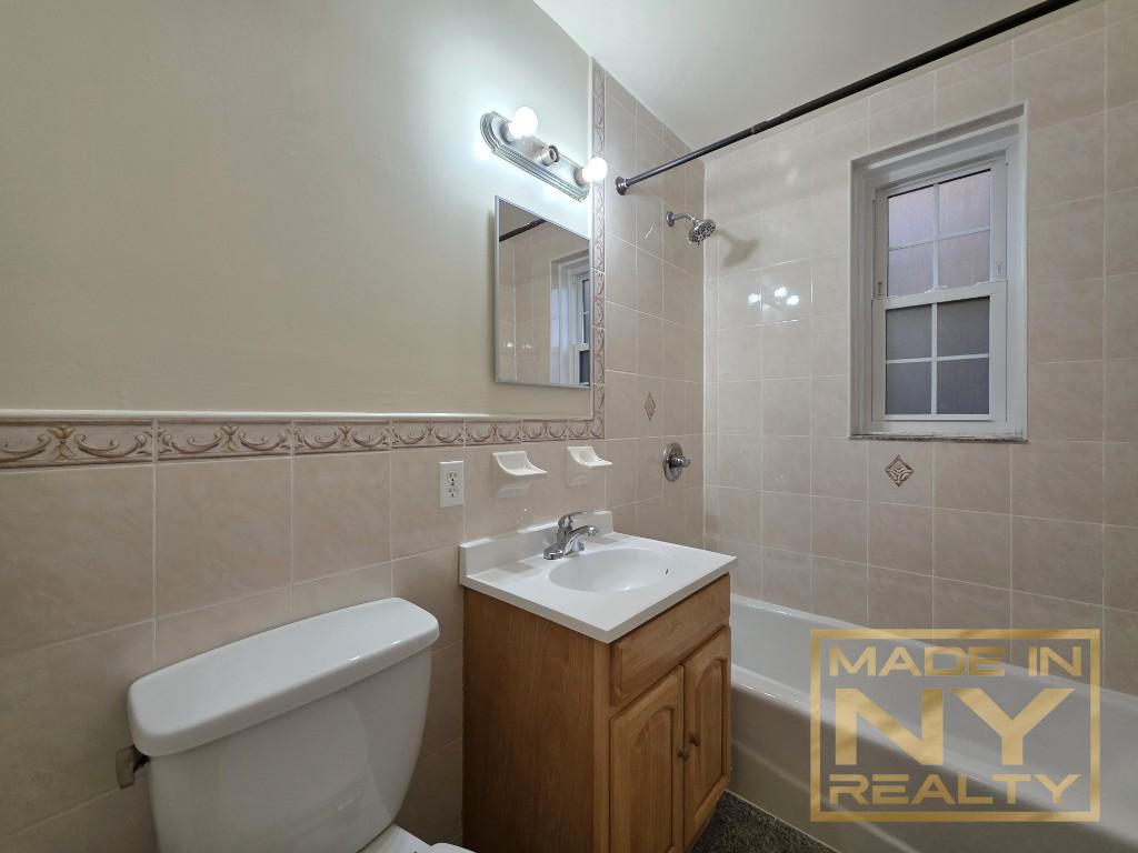 140-18 Burden Crescent Briarwood Queens NY 11435