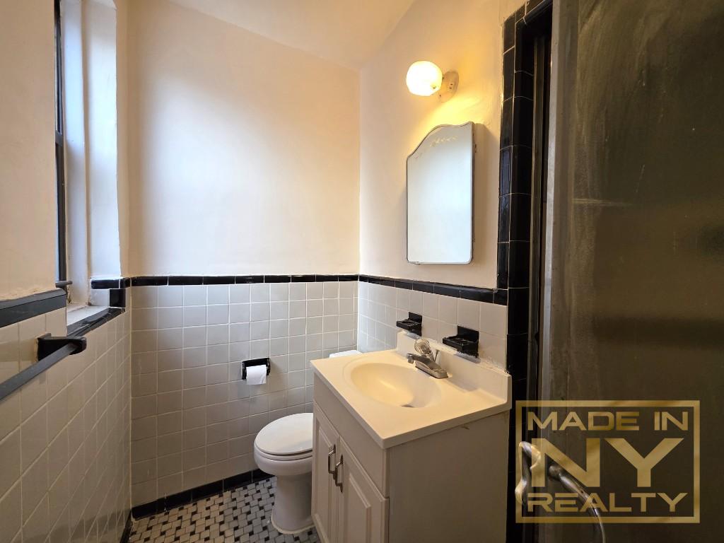 66-20 Wetherole Street 3E Rego Park Queens NY 11374