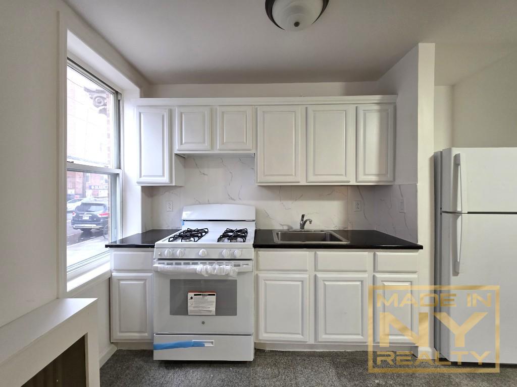 36-20 Parsons Blvd. 1B Flushing Queens NY 11354