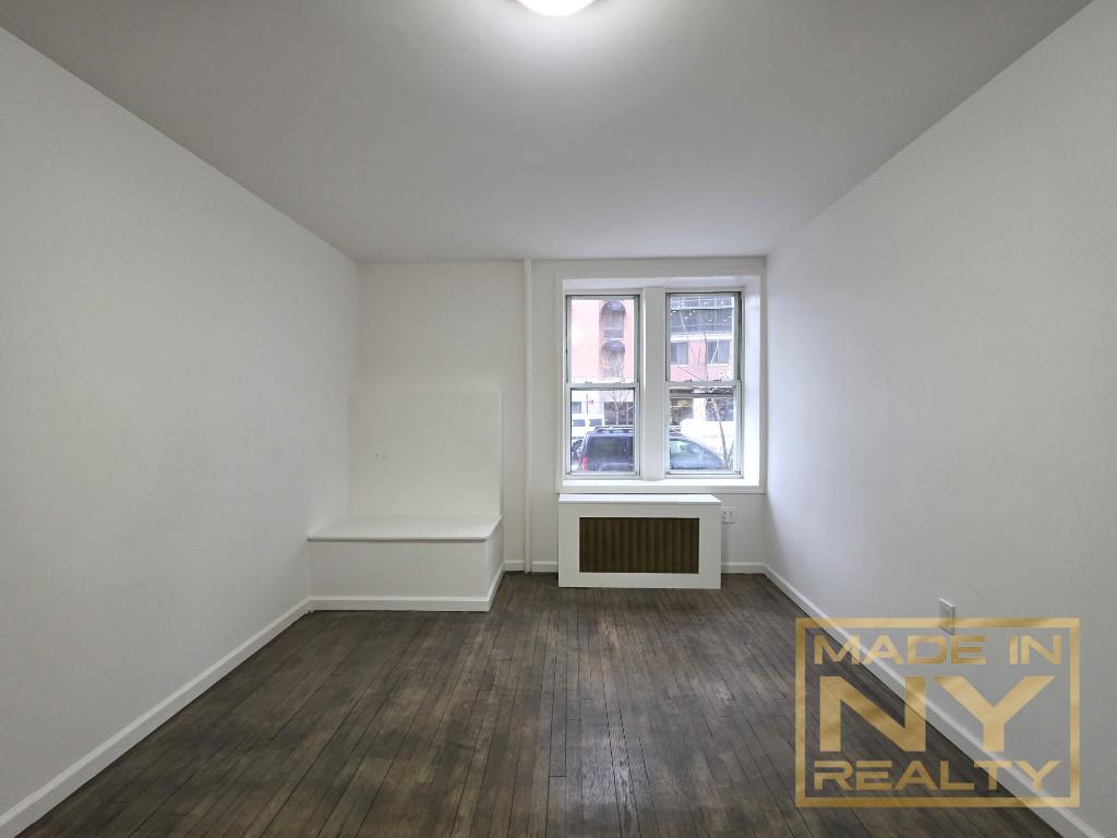 36-20 Parsons Blvd. 1B Flushing Queens NY 11354