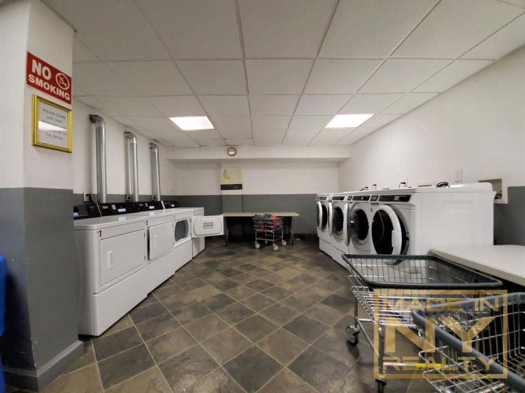 25-74 33rd Street 2A Astoria Queens NY 11102