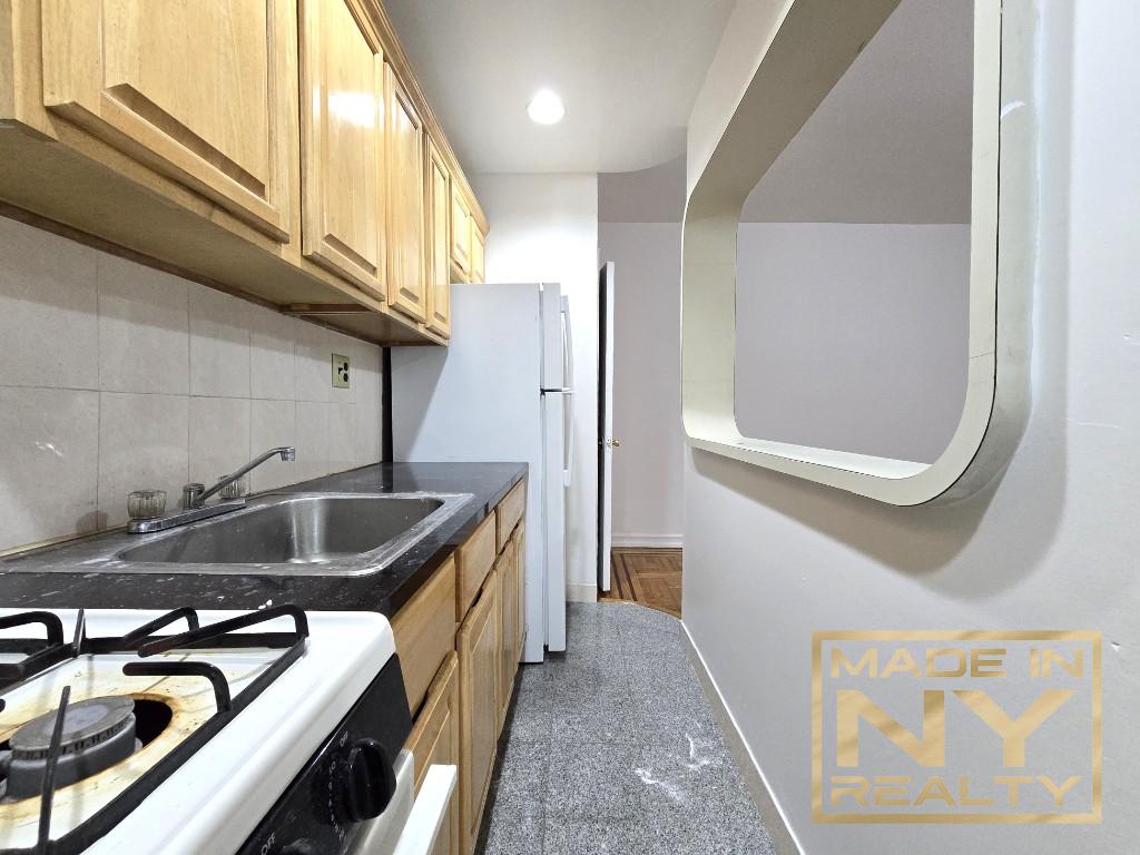 43-30 46th Street 2F Sunnyside Queens NY 11104