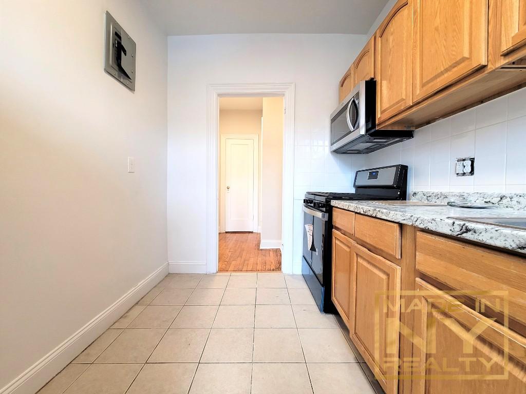 31-49 29th Street B11 Astoria Queens NY 11106