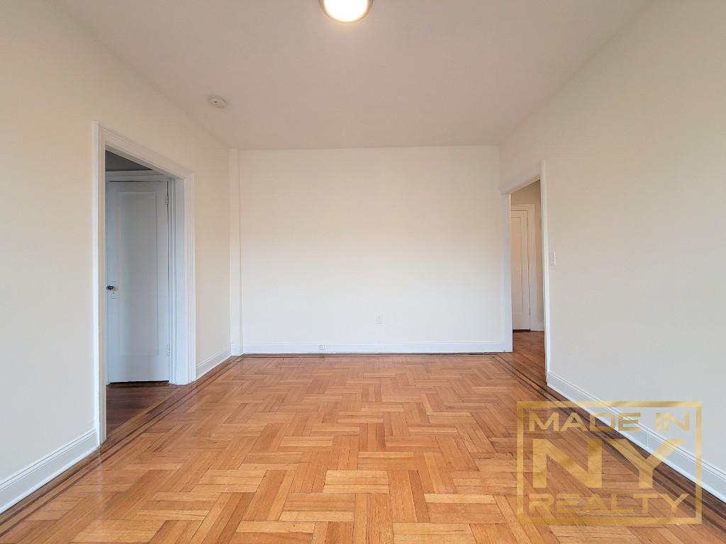 31-49 29th Street B11 Astoria Queens NY 11106