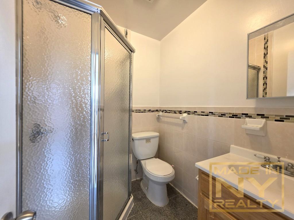144-44 Sanford Avenue 6C Queens NY 11355