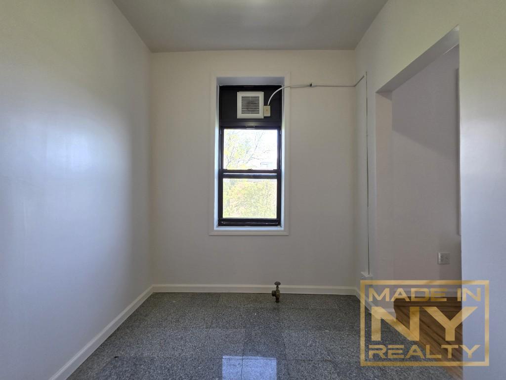 144-44 Sanford Avenue 6C Queens NY 11355
