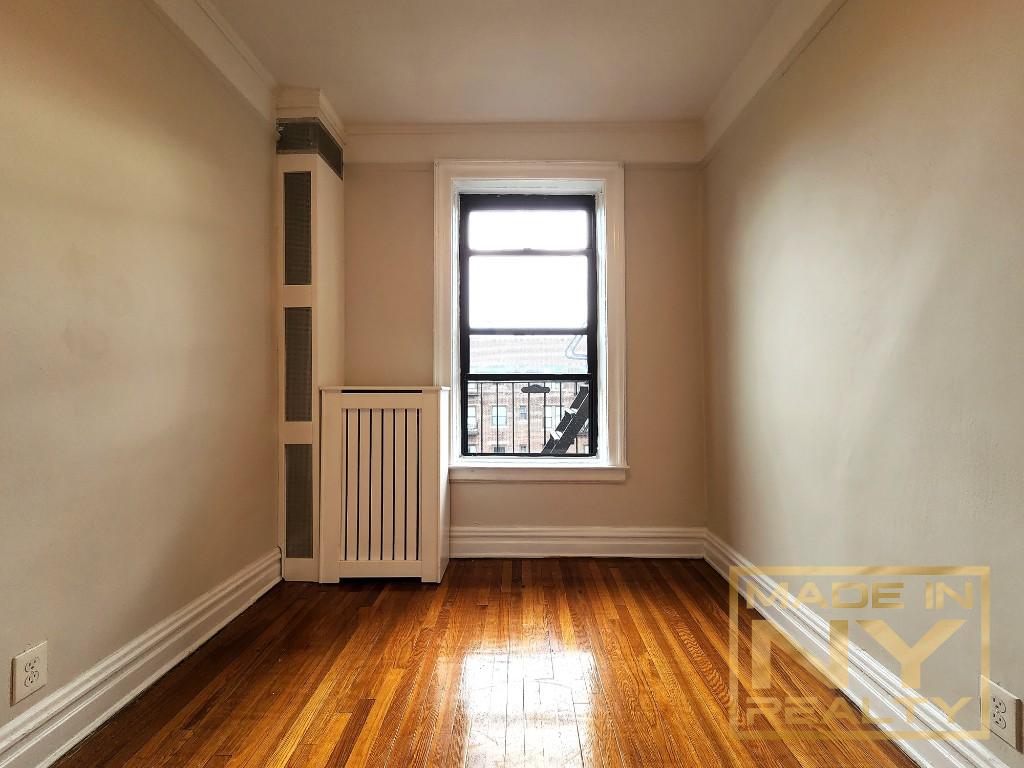 29-07 31st Avenue Astoria Queens NY 11106