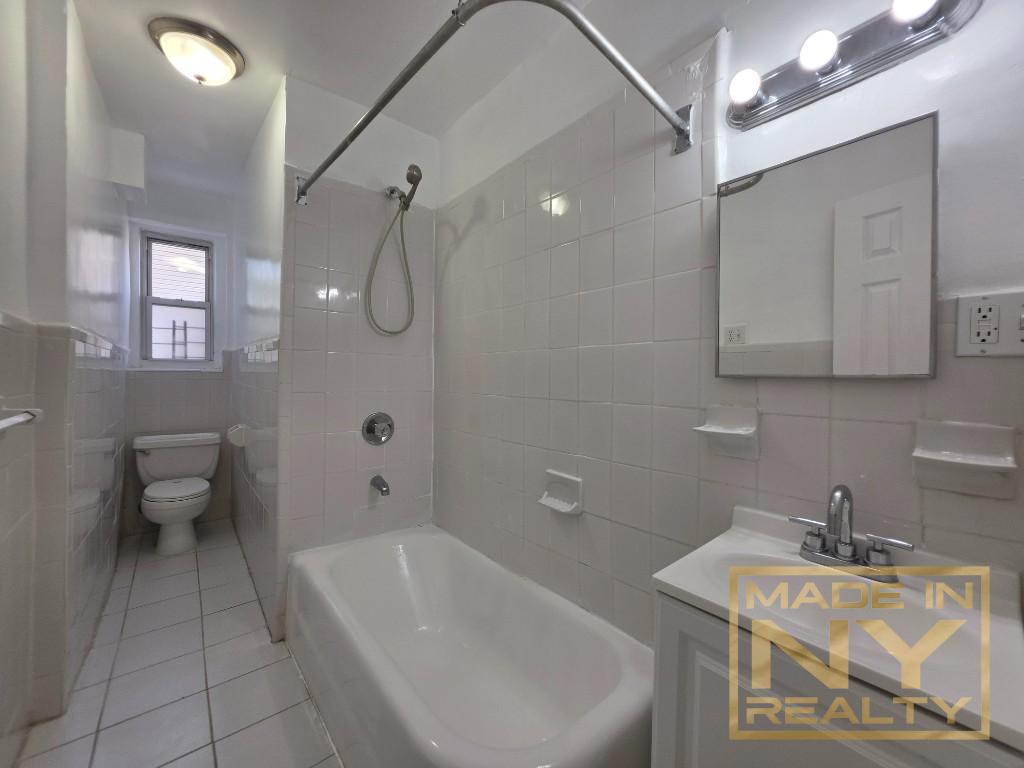 122-20 Ocean Promenade Belle Harbor Queens NY 11694