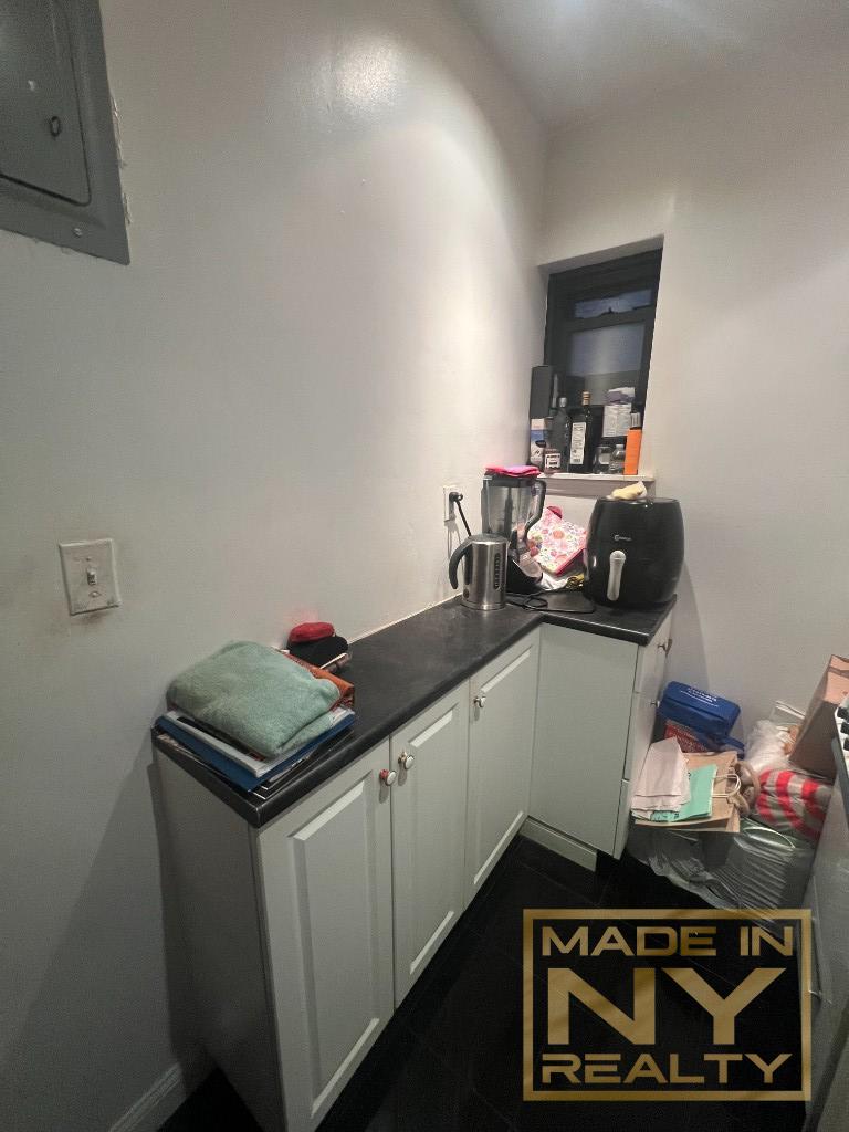 171 East 77th Street 3F Upper East Side New York NY 10075