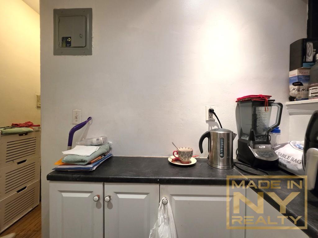 171 East 77th Street 3F Upper East Side New York NY 10075