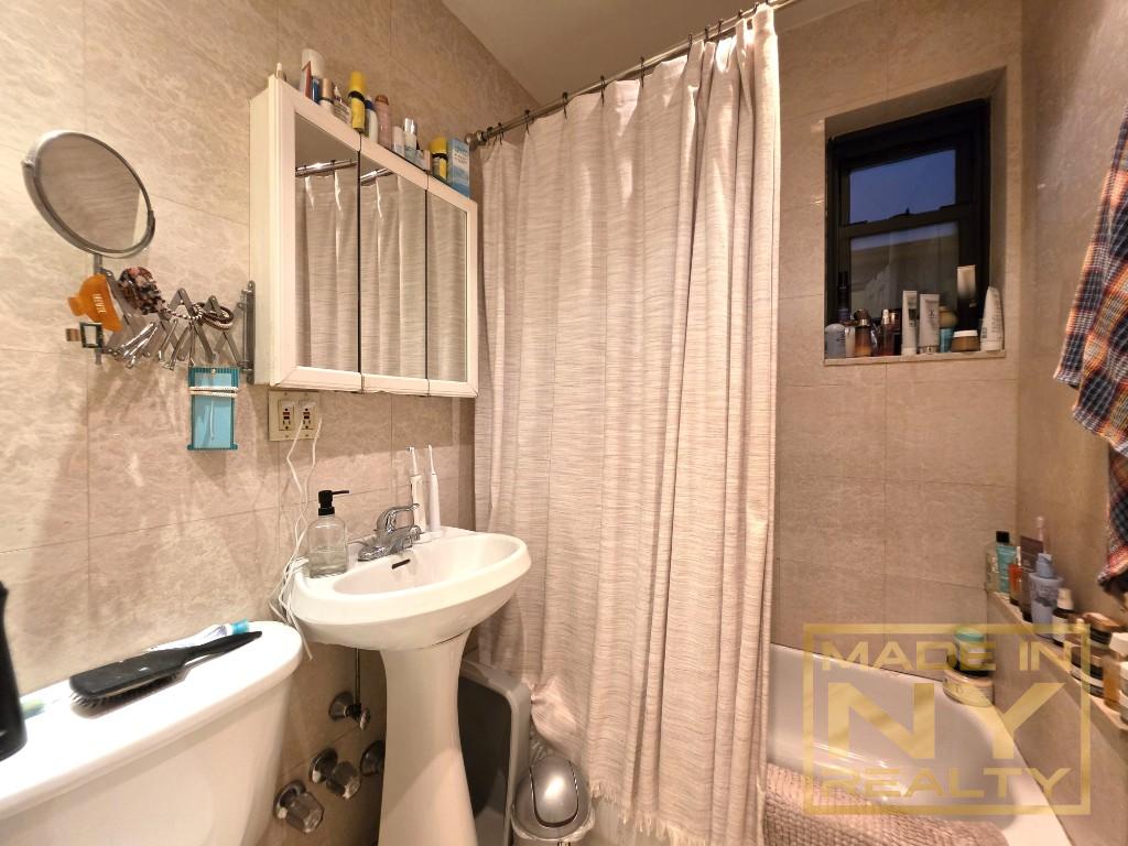 171 East 77th Street 3F Upper East Side New York NY 10075