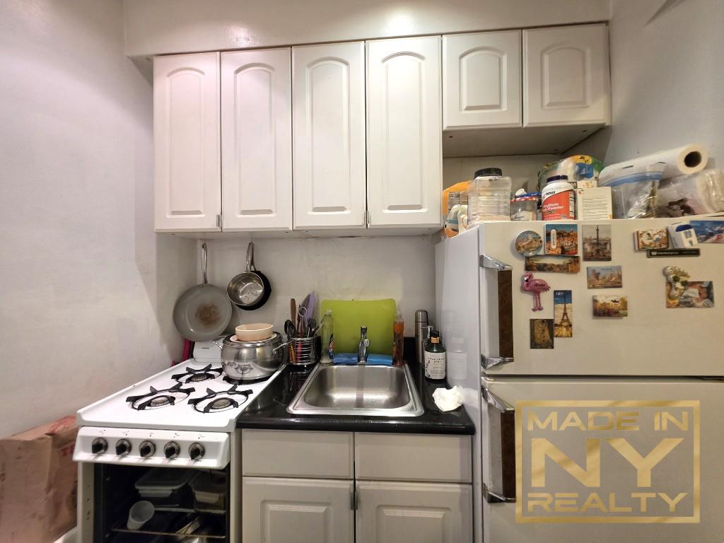 171 East 77th Street 3F Upper East Side New York NY 10075