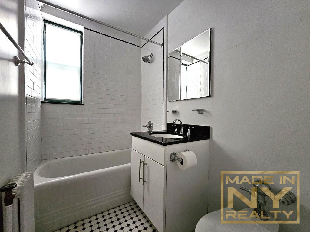 51-01 39th Avenue MM32 Sunnyside Queens NY 11104