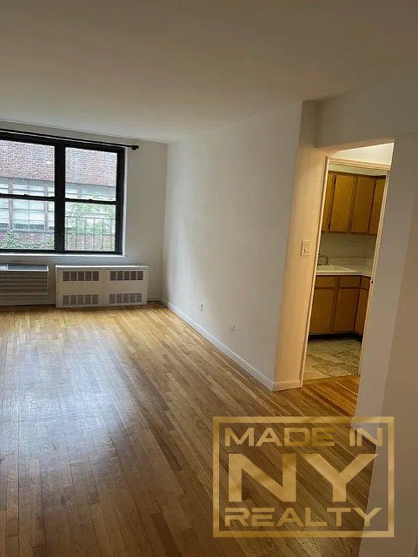 327 West 30th Street 4B Chelsea New York NY 10001