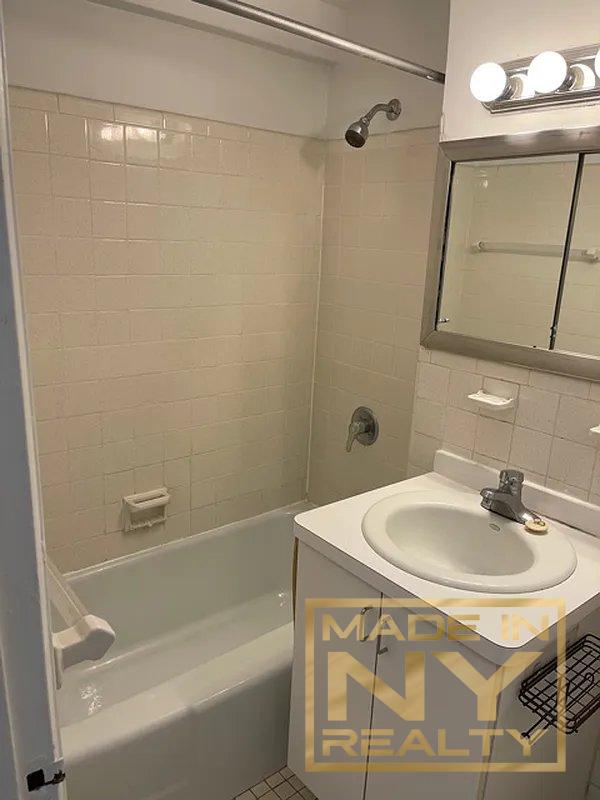 327 West 30th Street 4B Chelsea New York NY 10001