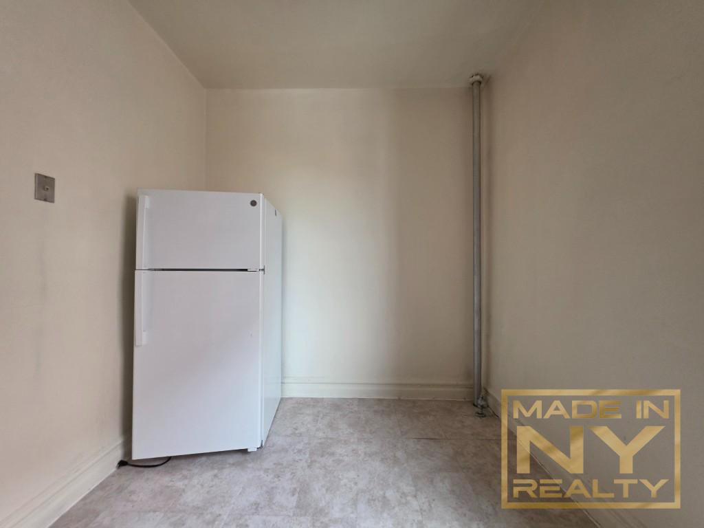 87-21 87th Street C6 Woodhaven Queens NY 11421