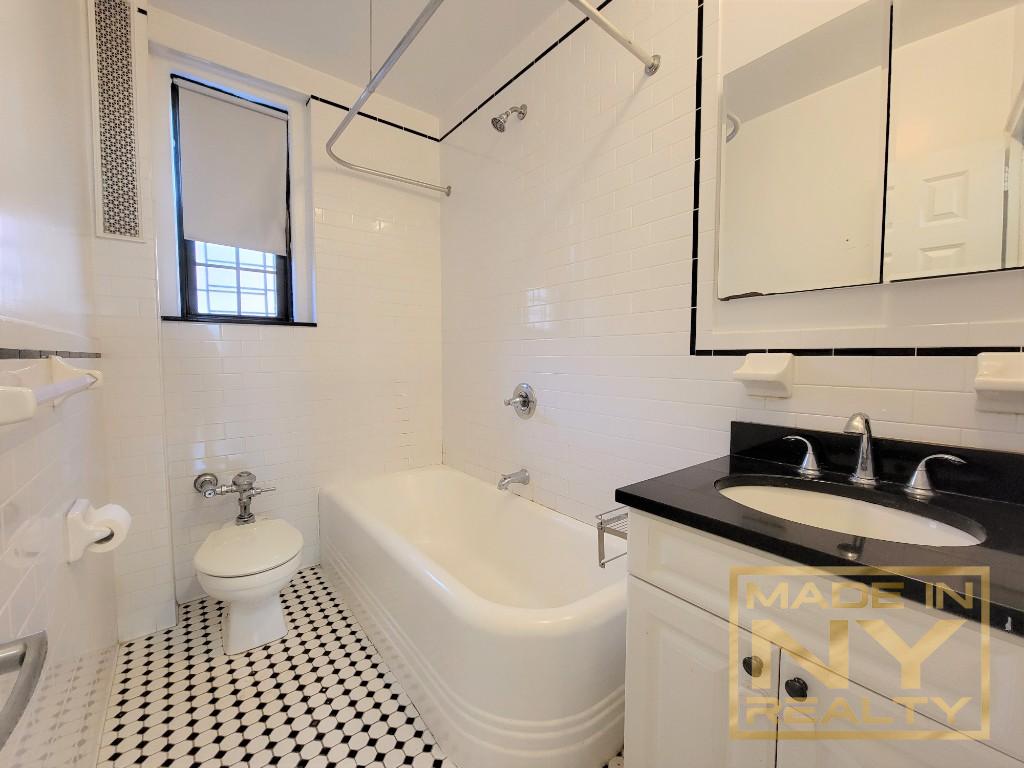 51-01 39th Avenue K11 Sunnyside Queens NY 11104