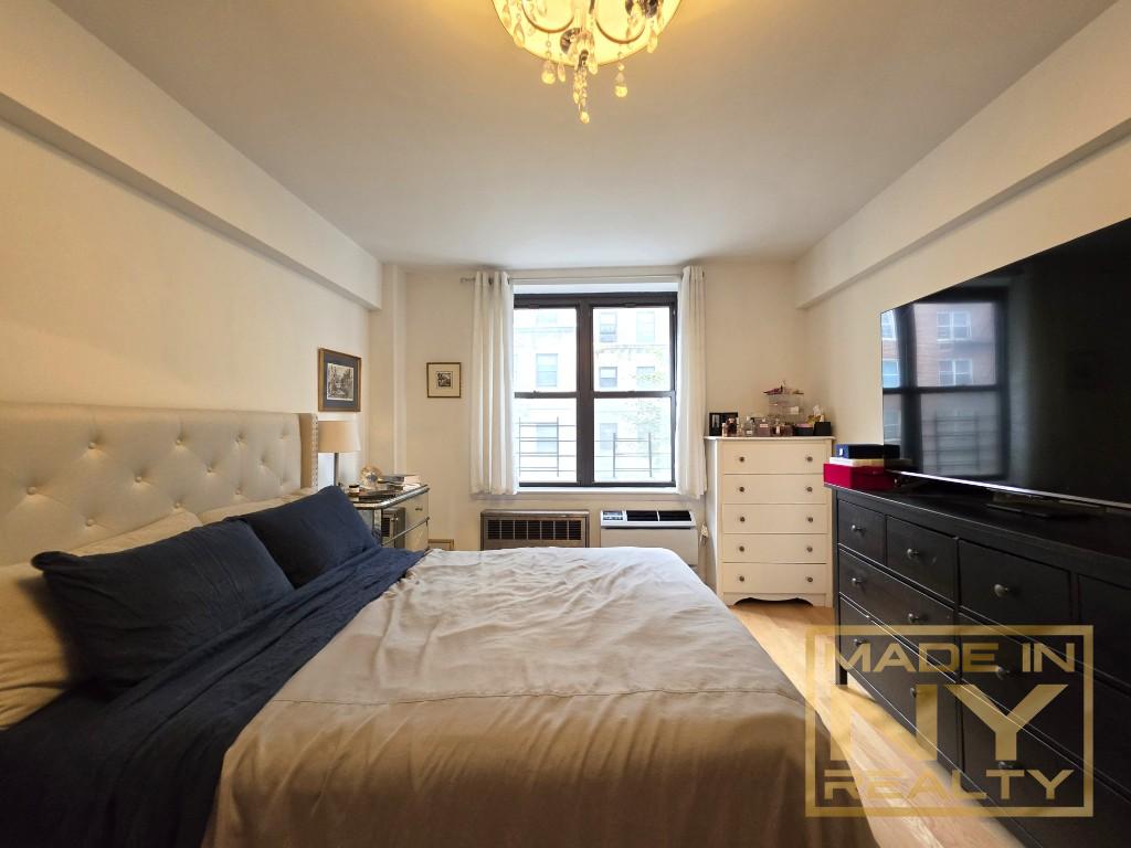 327 West 30th Street 3E Chelsea New York NY 10001