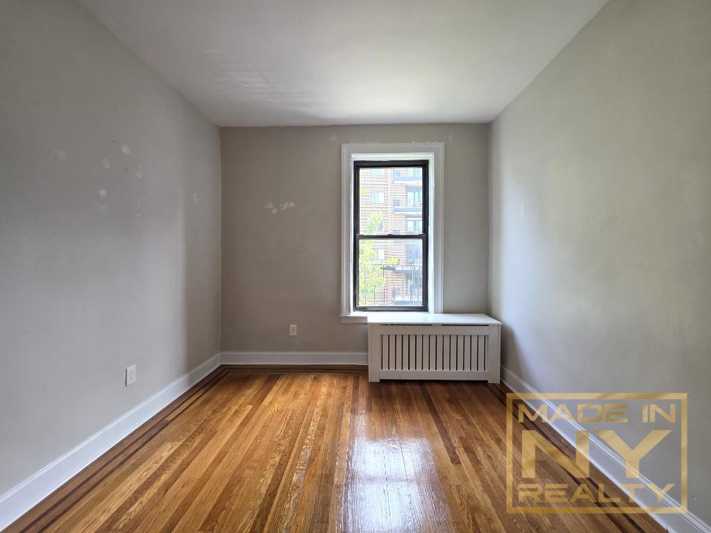 25-21 31st Avenue B54 Astoria Queens NY 11106