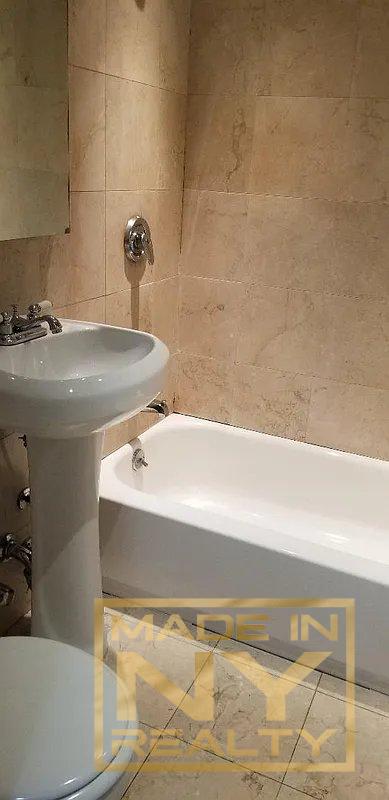 171 East 77th Street 5H Upper East Side New York NY 10075