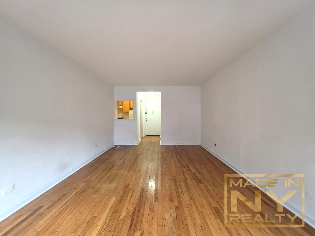 320 West 30th Street 4E Chelsea New York NY 10001