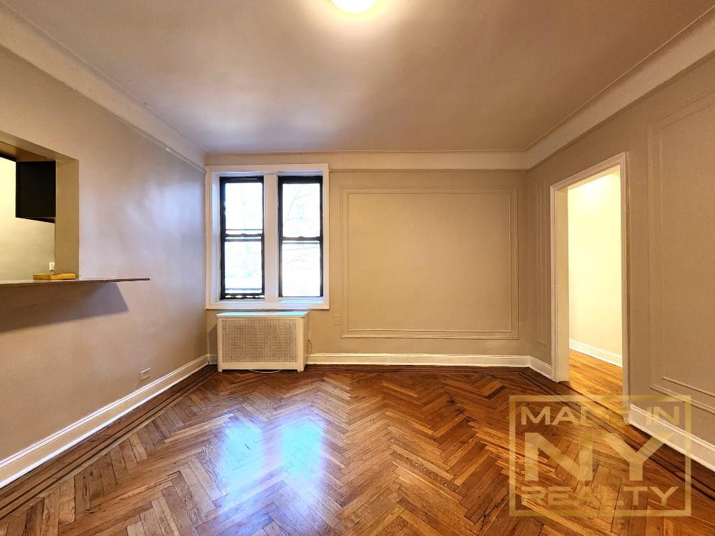 25-74 33rd Street 2C Astoria Queens NY 11102
