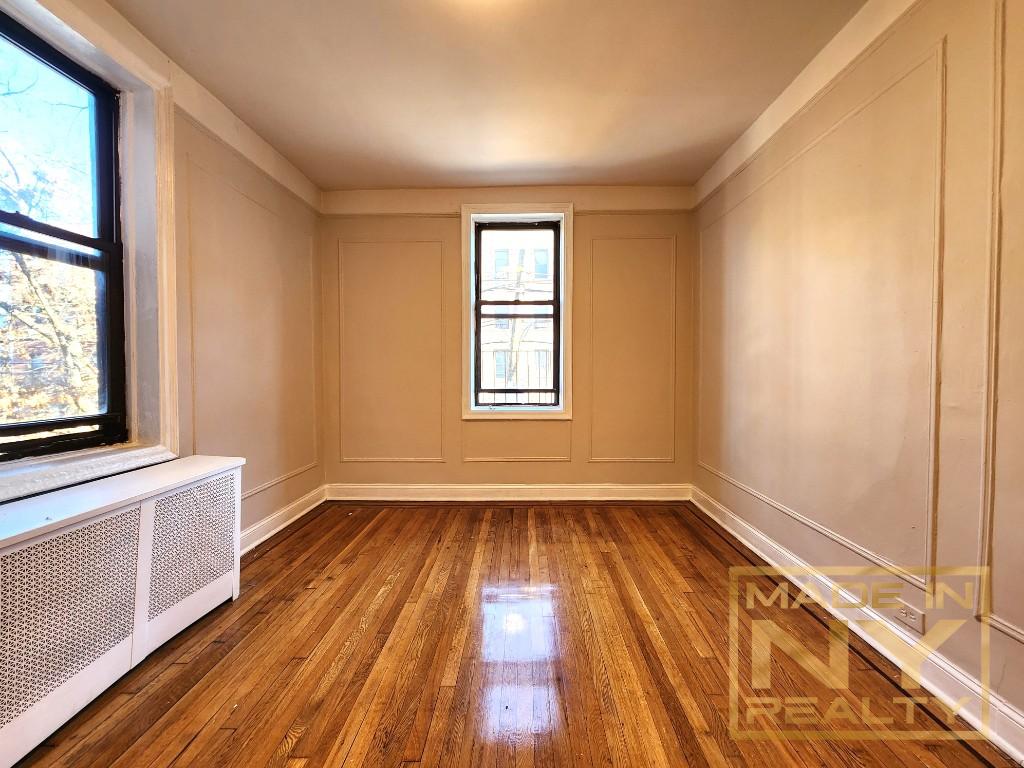 25-74 33rd Street 2C Astoria Queens NY 11102