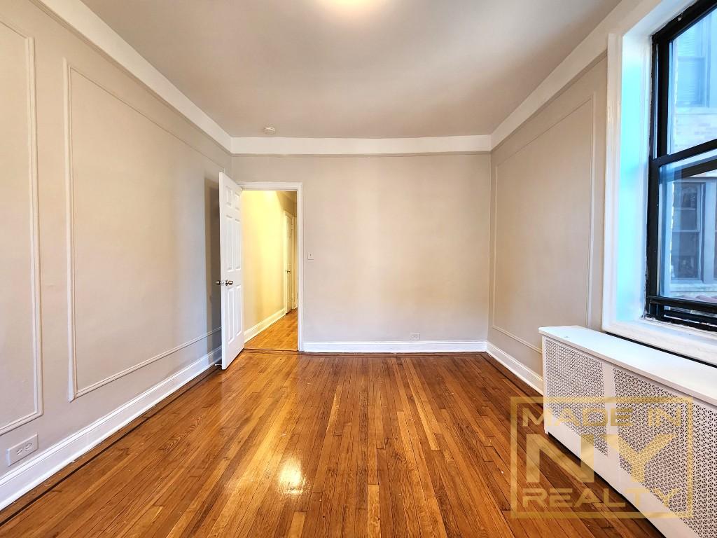 25-74 33rd Street 2C Astoria Queens NY 11102