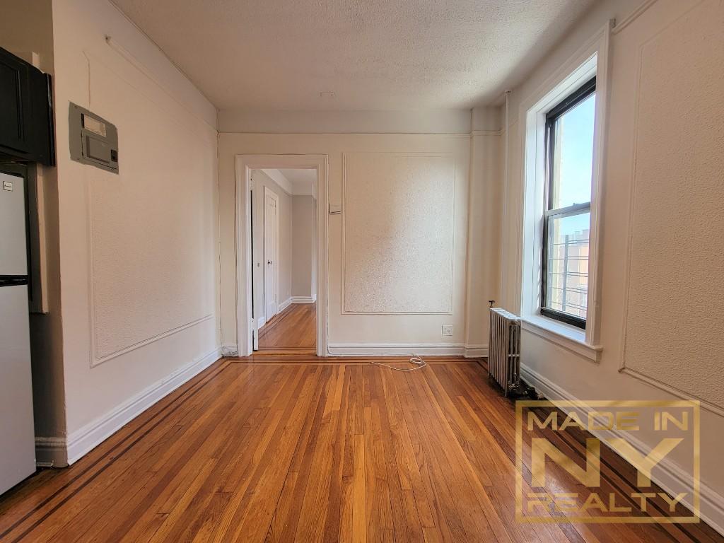25-21 31st Avenue A52 Astoria Queens NY 11106