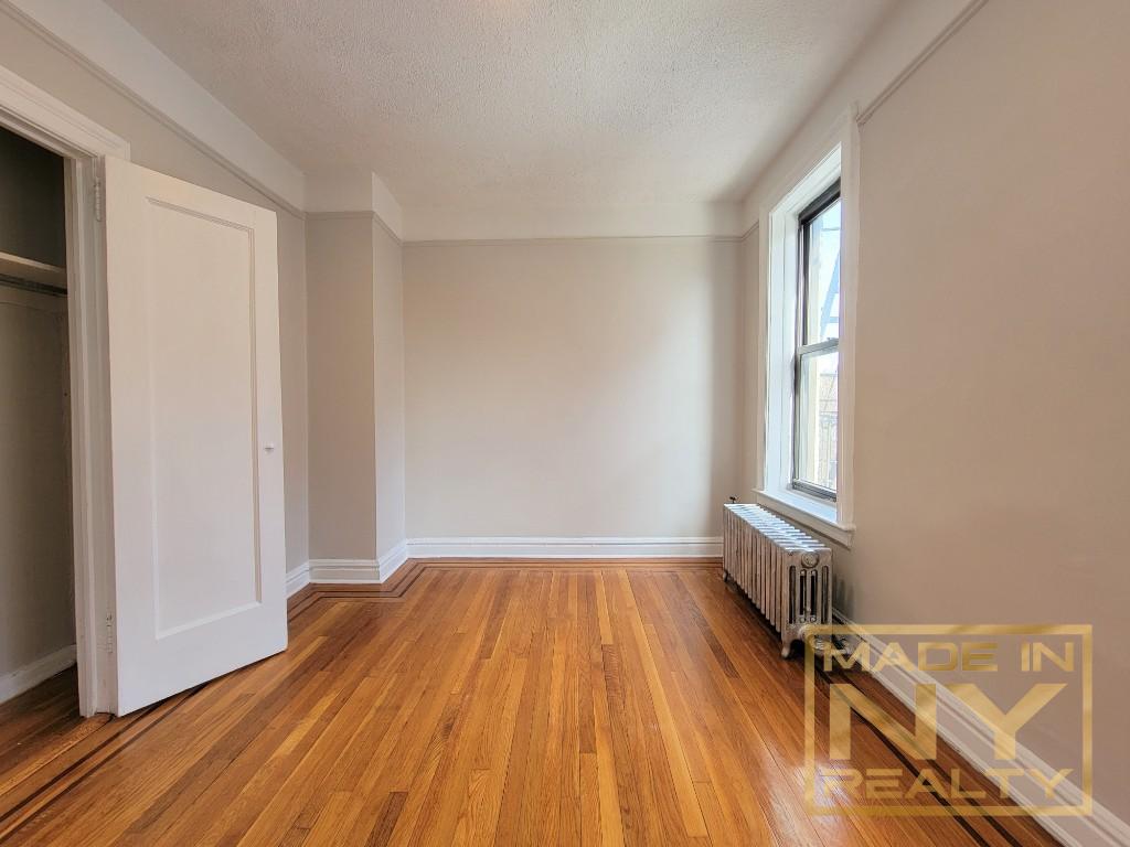 25-21 31st Avenue A52 Astoria Queens NY 11106