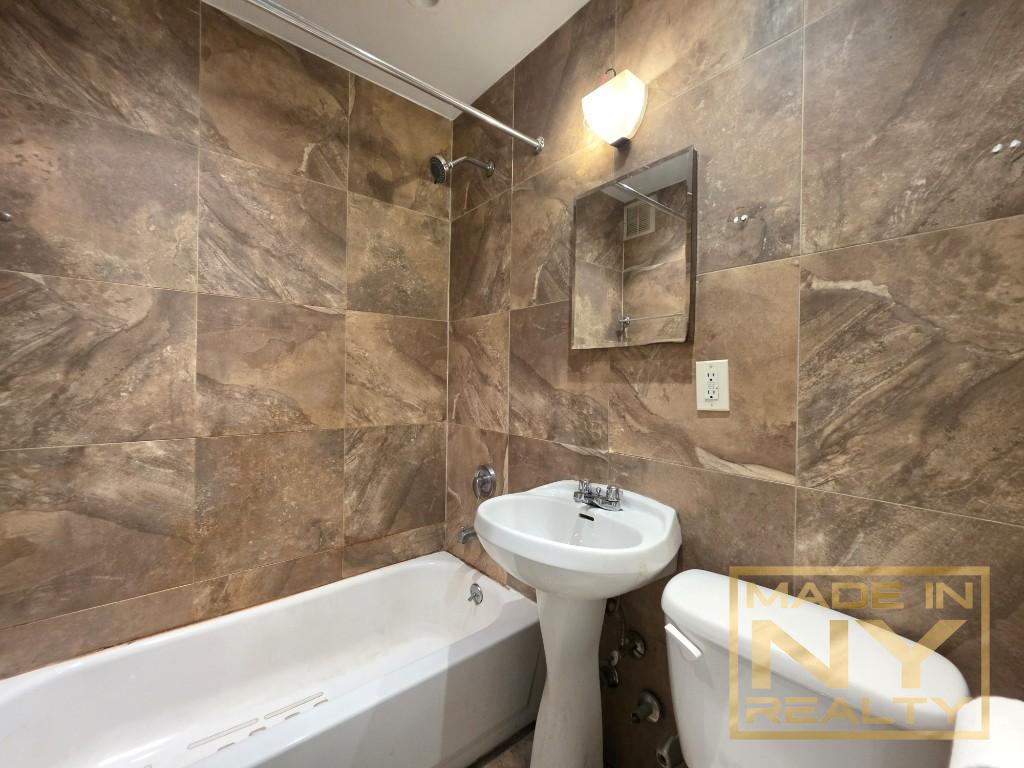 171 East 77th Street 3G Upper East Side New York NY 10075