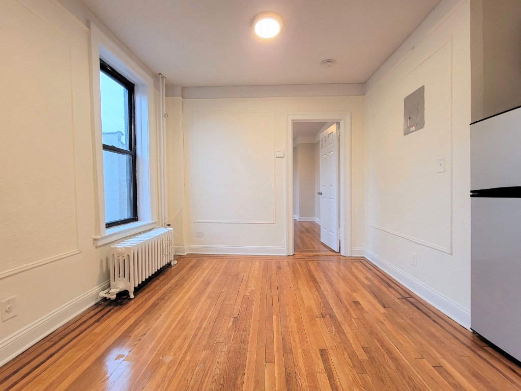 25-21 31st Avenue C42 Astoria Queens NY 11106