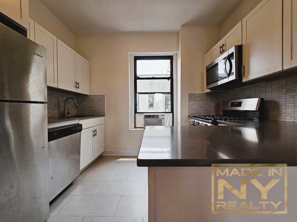 30-64 34th Street 5F Astoria Queens NY 11103