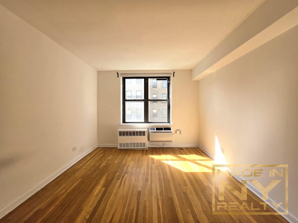 327 West 30th Street 7E Chelsea New York NY 10001