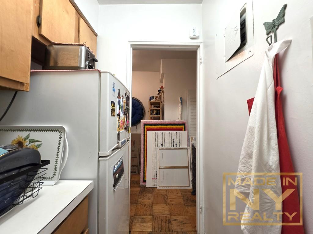 327 West 30th Street Chelsea New York NY 10001