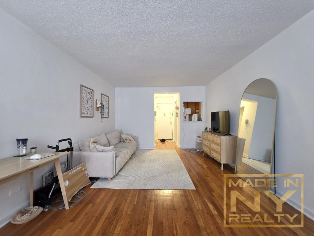 320 West 30th Street 7B Chelsea New York NY 10001